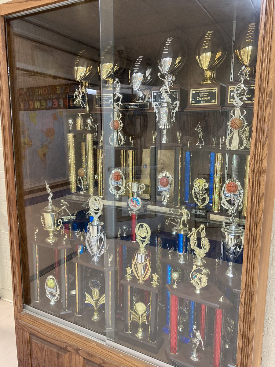 WMSTigers's tweet photo. Our trophies are GRADUATING!!  Could one of them find a home with you?  Please see our Facebook post for details. https://t.co/Qy3lNGnQWV