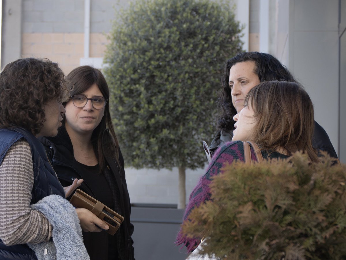 Gemma Geis i Carreras 🎗 (@gemmageis) on Twitter photo Seguim escoltant i intercanviant propostes per Girona. Avui, amb <a href="/grupFRN/">Grup Fundació Ramon Noguera</a>, sobre necesitats del tercer sector, d’iniciatives de futur que poden donar-hi resposta i de projectes de present com la residència per a persones amb discapacitat intel·lectual al monestir de Sant Daniel. Seguim escoltant i intercanviant propostes per Girona. Avui, amb <a href="/grupFRN/">Grup Fundació Ramon Noguera</a>, sobre necesitats del tercer sector, d’iniciatives de futur que poden donar-hi resposta i de projectes de present com la residència per a persones amb discapacitat intel·lectual al monestir de Sant Daniel.