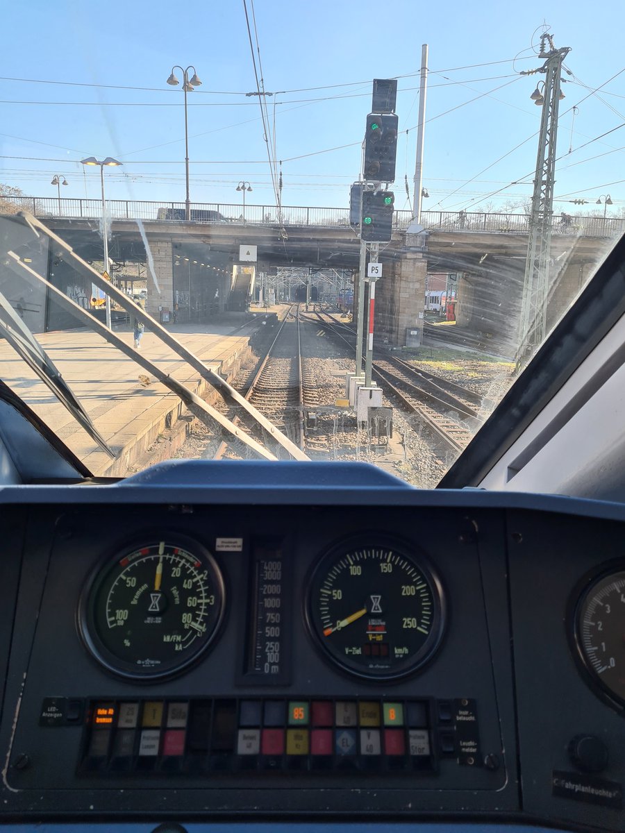 Tharsonius's tweet image. 