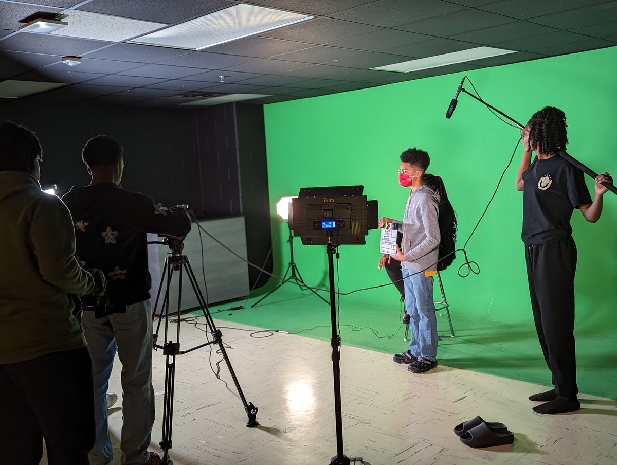 Busy times <a href="/AAS_HCS/">Academy for Advanced Studies</a> PPE equipped <a href="/HenryHOSA/">Henry County HOSA</a>, working towards certification in Phlebotomy, Student of the month, and working on production in Audio Visual <a href="/DLinnBwell/">うにゃ</a> @ToniCollie @shaykele78 #EmpoweringTomorrow