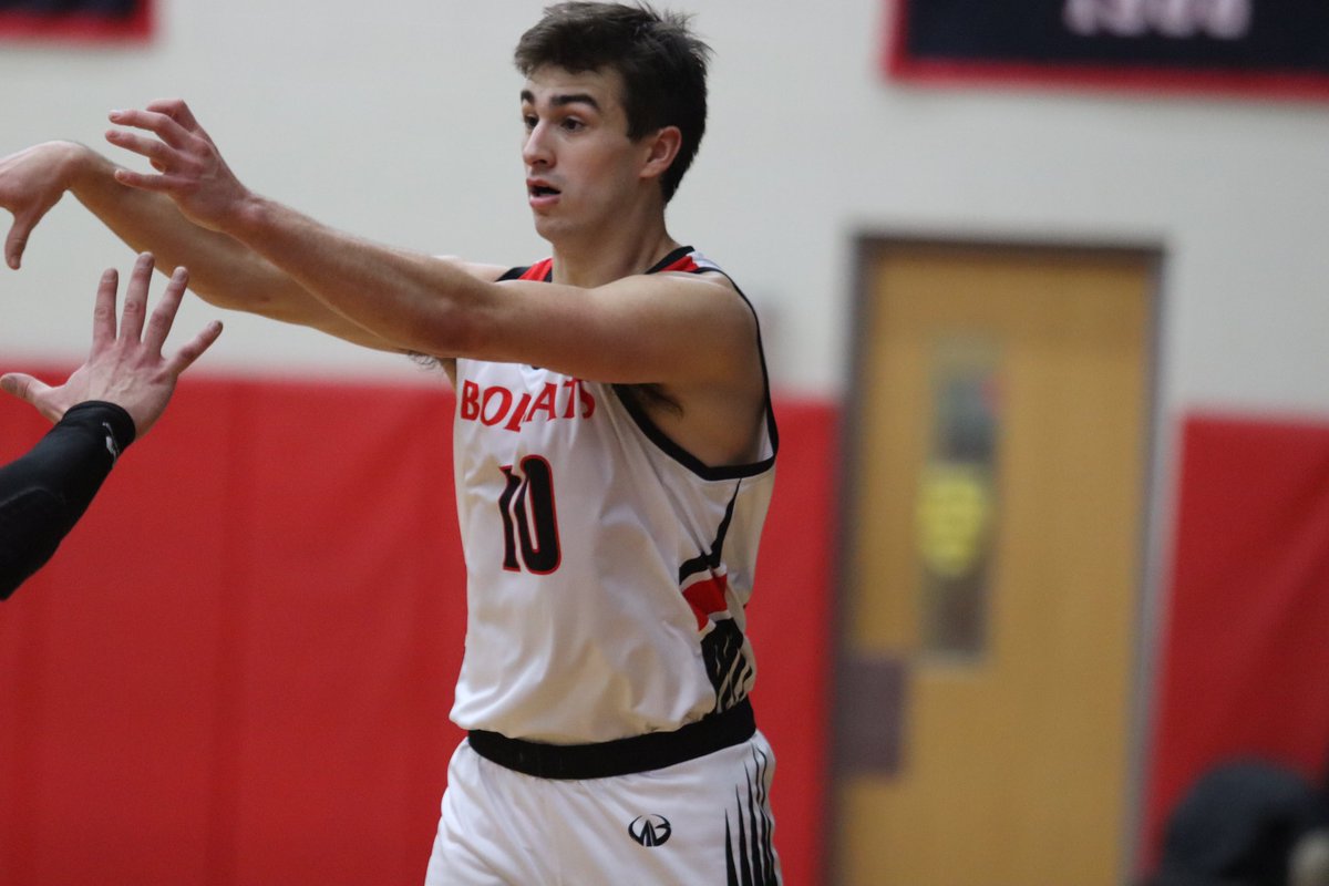 RJ Taylor has put together the following Mr. Basketball résumé: 
-State champion 
-MHSAA Championship Game record-holder (7 threes)
-SVL MVP
-14-1 postseason record 
-Grand Blanc’s all-time leader in points AND assists 
-An eye-popping 6.4:1 🔥 Assist:Turnover ratio this year