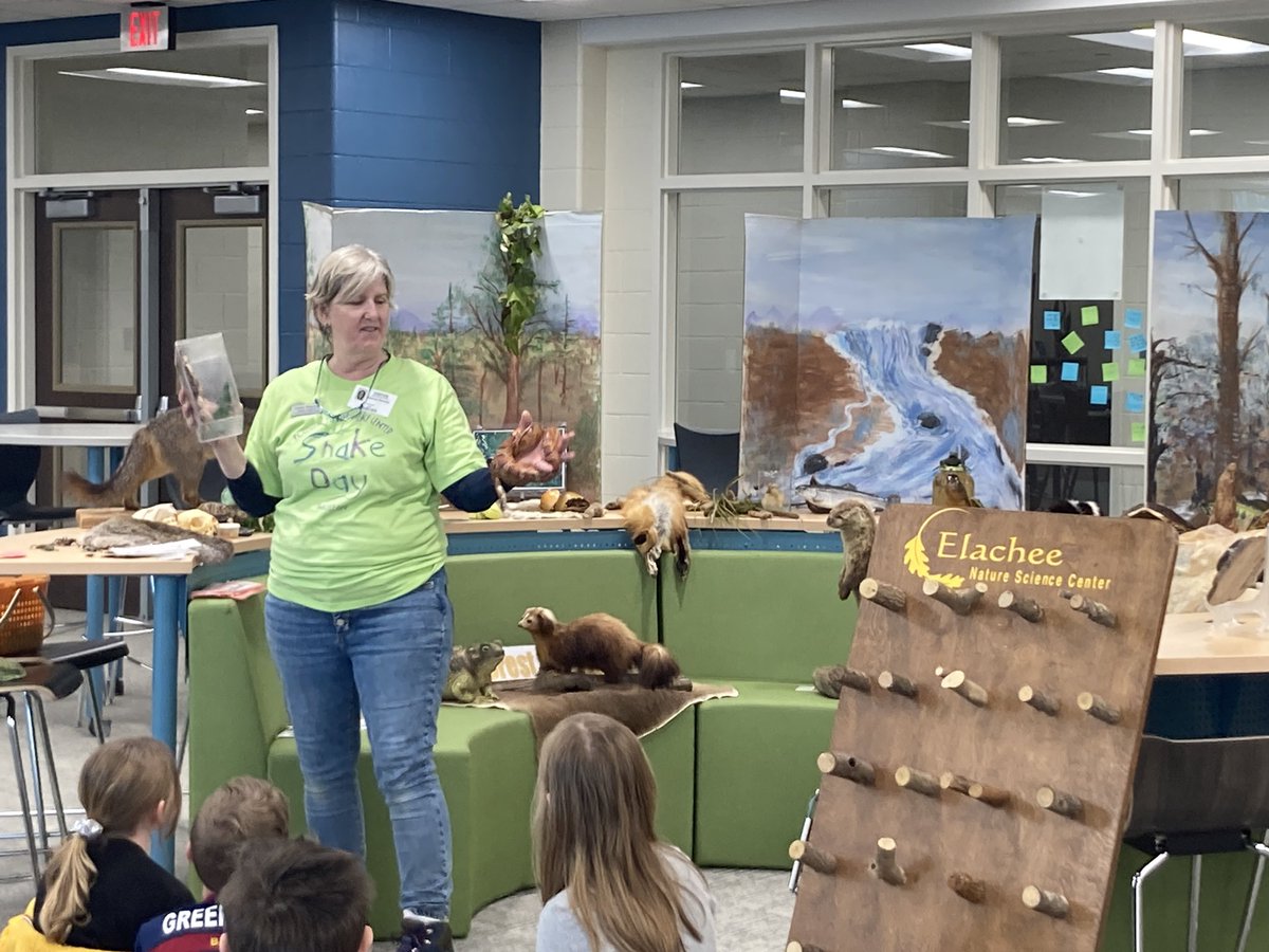 Lani_DeLallo's tweet photo. K-5 @ForsythVirtAcad Ss enjoyed learning that a habitat is where organisms have their needs met w @ElacheeNature. Students asked ?s about animal adaptations & discussed different scenarios to understand more about the effects of change on ecosystems. #fcsscience @FCSchoolsGA https://t.co/U06ku16fgG