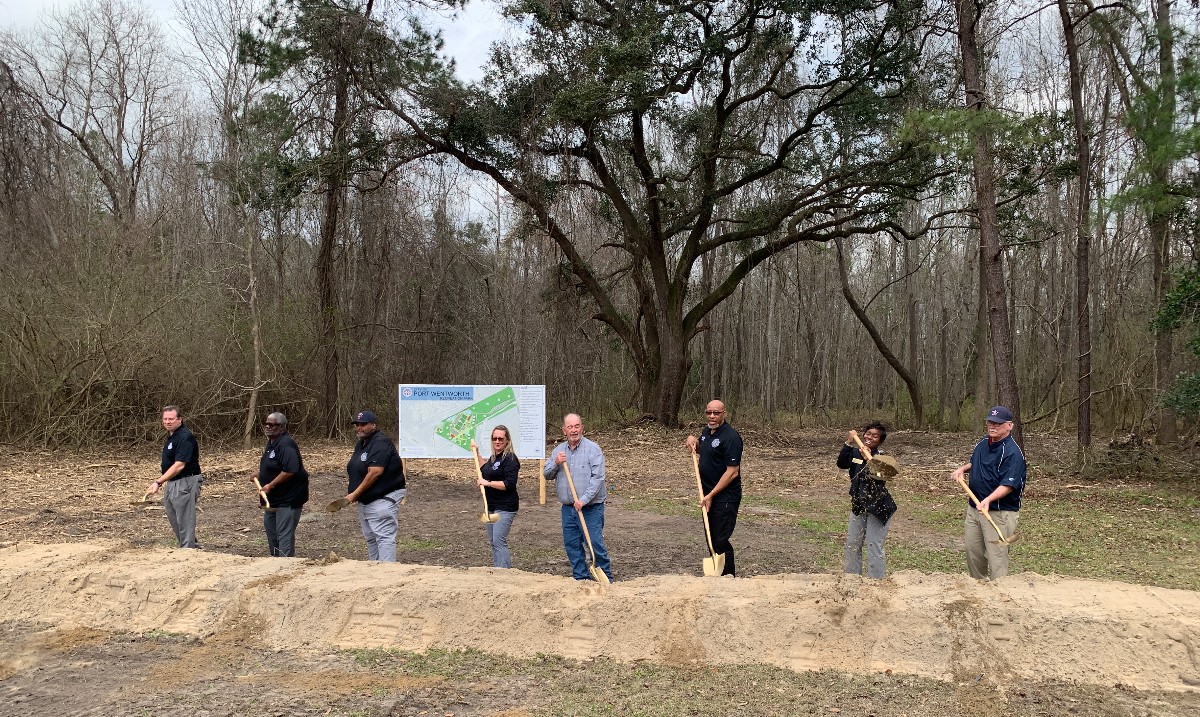 thomasandhutton's tweet photo. It's official! The most extensive investment in the @PortWentworthGA City of Port Wentworth's history is underway with a groundbreaking ceremony on 2/17 for a 150-acre #sportscomplex - the first of its kind in the City! 
#PortWentworth #PWGA #ParkPlanning #Recreation #THProjects https://t.co/0NxpXuhUga
