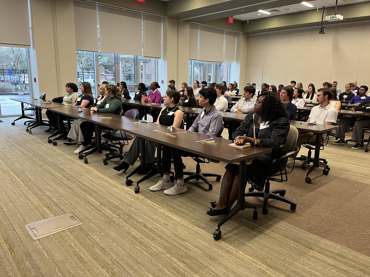lsuscience's tweet photo. Developing the Workforce of the Future 🩺⚕
Last week, a group of Science Residential College students @LSUResLife had a unique hands-on experience during a visit to the LSU Medical Education & Innovation Center and Our Lady of The Lake @ololhealth. (1/2)
#BoldStepsForward https://t.co/10LPi8yo29