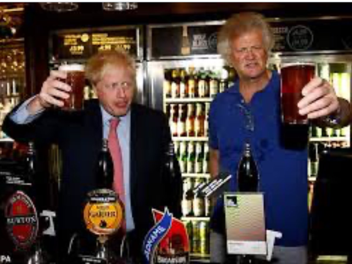 Two servings of bitter, weak, tasteless piss.

Don‘t know anything about the beer.

#ToriesOut237 #Brexshit #EnoughIsEnough #LiarJohnson @BorisJohnson @Conservatives