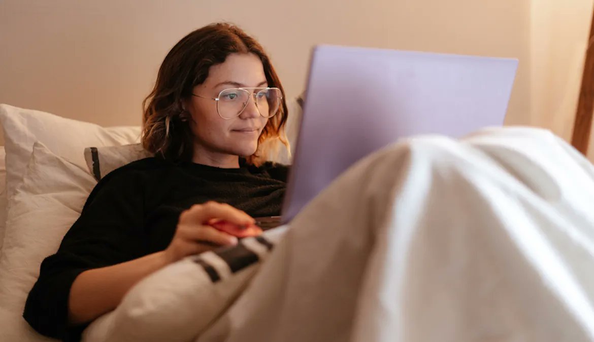 4 Common Habits a Sleep Doctor Is Begging You To Stop for the Sake of Your Shut-Eye 
buff.ly/3E8xm9M 

#SpringAir #ThatJustRightFeeling