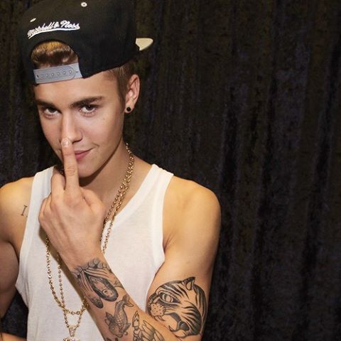 yourbiebernews's tweet photo. Happy 29th birthday to our sweet angel @justinbieber 
#HappyBirthdayJustinBieber #JB29 https://t.co/IwORnv3WYZ