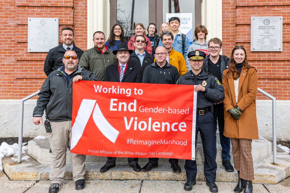 @MAAVMelrose & @CityofMelrose hosted White Ribbon Day ceremony today. It calls upon men of all ages to stand up & participate in the process of ending violence against women
@MelrosePS @melrosemerrill @MayorBrodeur @MHSathletix @MelroseWeekly 

More images:edphotos.com/Melrose-MA