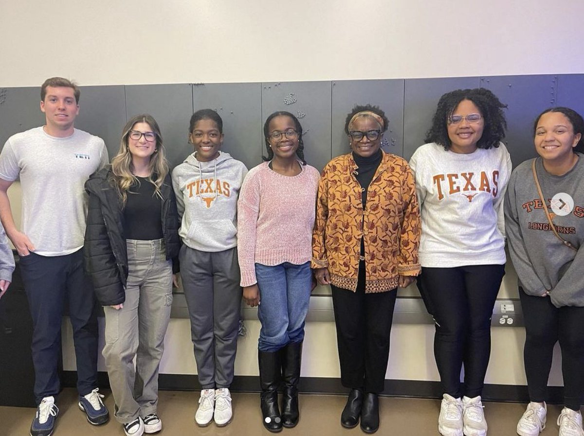 NABJ_UTAustin's tweet photo. Throwback to our first two meetings this semester! 

Thank you to our guest speakers @kathleeno and @Jade_FW for discussing sports journalism and freelancing! https://t.co/u60gw5yhva