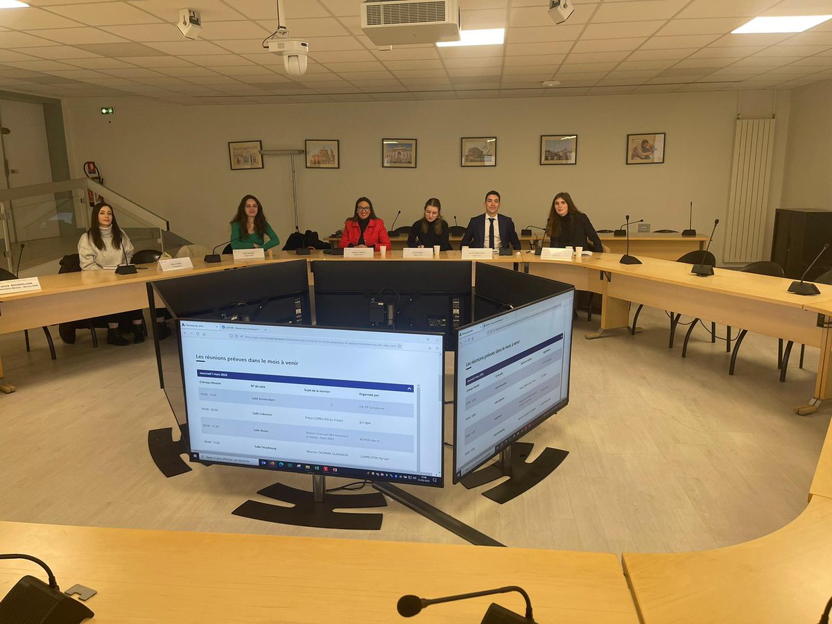 Vale_Favata92's tweet photo. I am thrilled and very proud to announce that I have been appointed Deputy Head of Unit for the Support and Mobilisation of EU funds for the benefit of France at the General Secretariat for European Affairs (SGAE), Services under the supervision of the French Prime Minister. https://t.co/jb4jrwsnYe