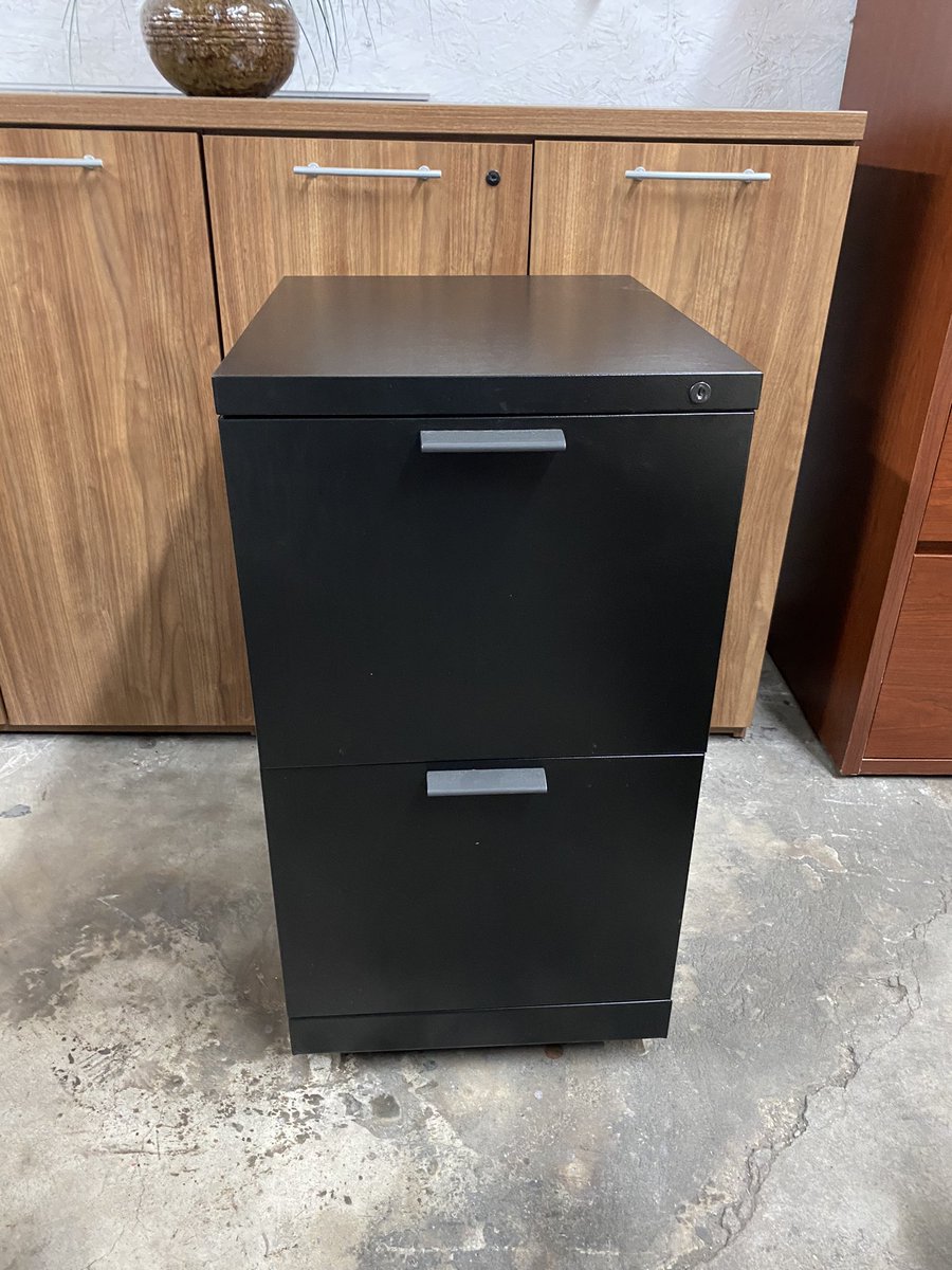 DFSIHOUSTON's tweet image. Meridian mobile file cabinet, commercial grade, metal in black finish, working lock with key, dimensions: 15” wide x 18” deep x 28.5” height #meridian #filecabinets #filingcabinet #officestorage #storagesolutions #HoustonTX