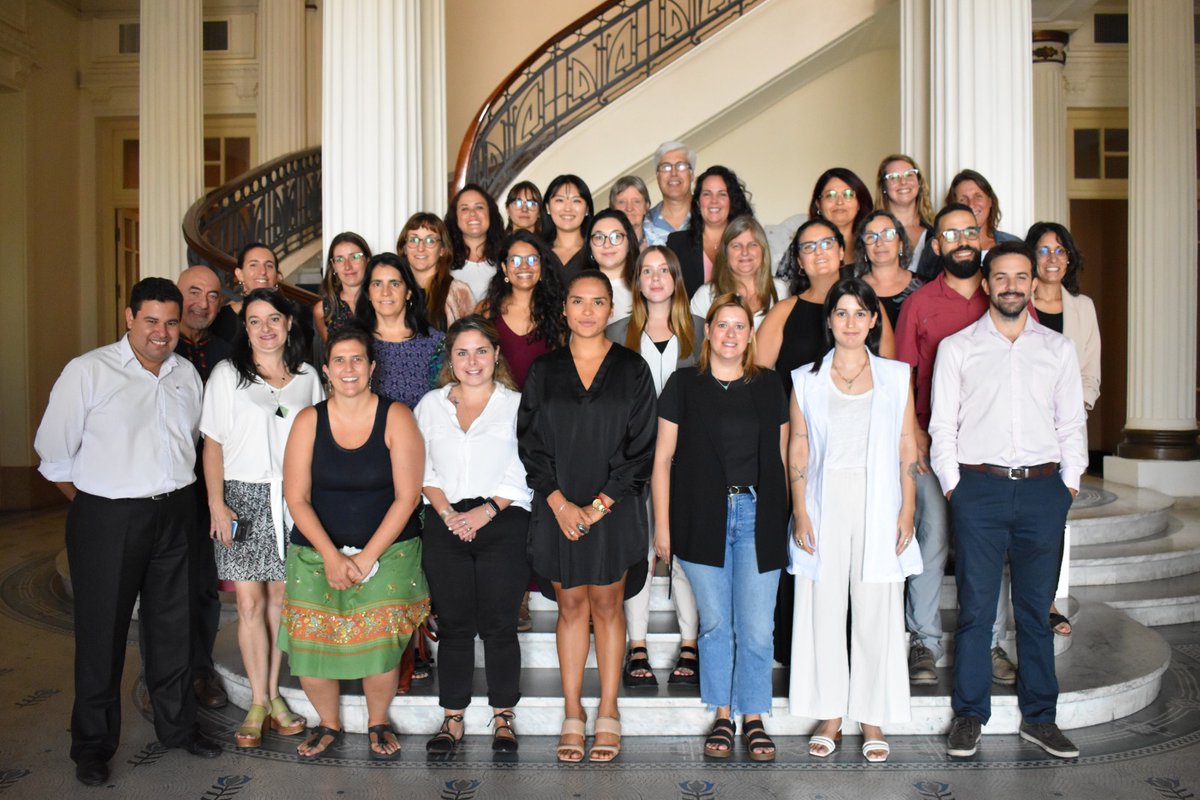 OimUruguay's tweet photo. Desarrollamos la 1era jornada del Taller de Rendición de Cuentas a Poblaciones Afectadas #AAP dirigido a Org. Sociedad Civil y Agencias de @ONUUruguay junto a la Especialista de @UNmigration en el tema, @LaPedrazza.

Agradecemos la participación activa de los y las participantes. https://t.co/jcUz1M977A