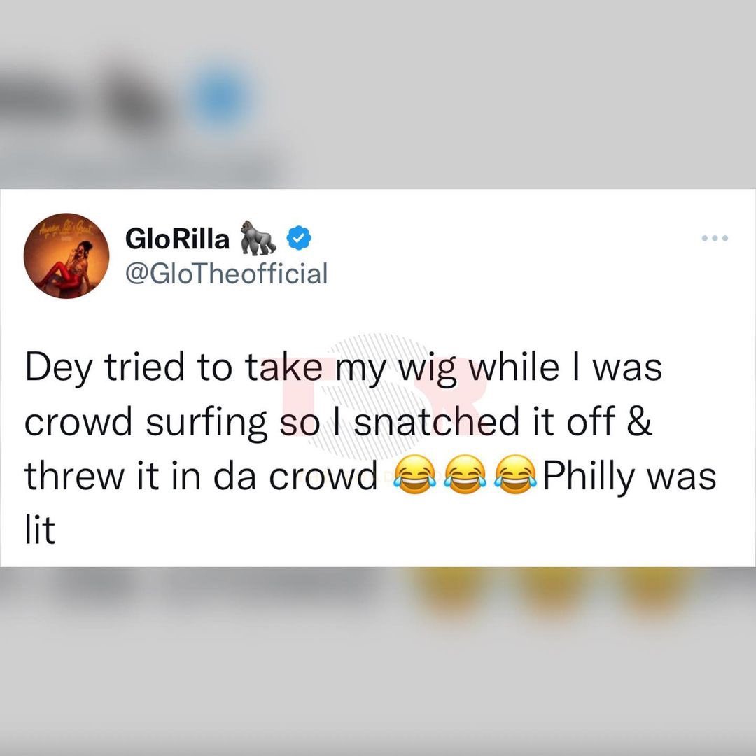 TheShadeRoom's tweet photo. Wayment! 😩 A fan caught GloRilla’s wig at a recent concert and sis installed the unit on herself! https://t.co/EAcu3zU9oR