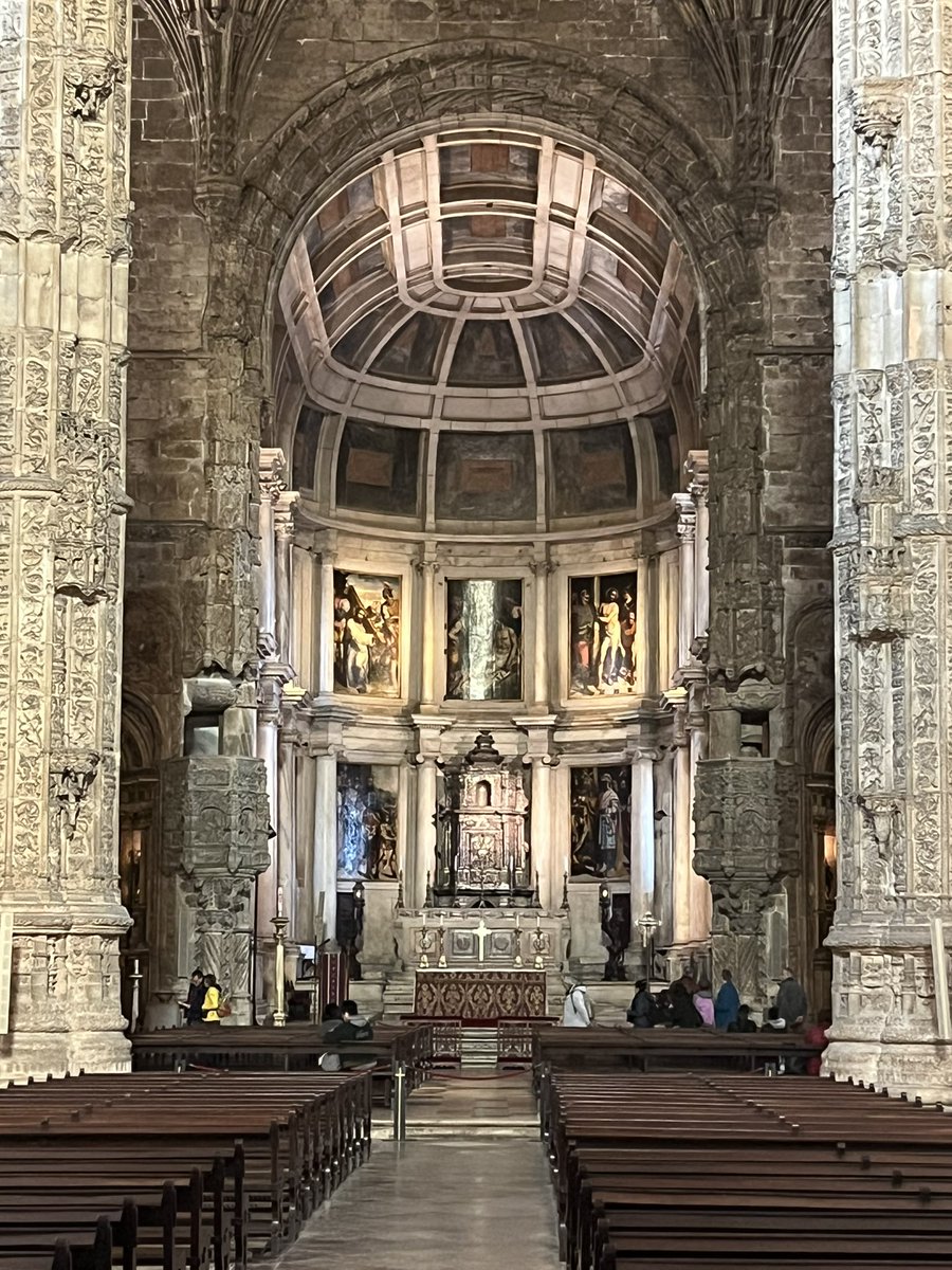 Students got a chance to experience Monastery of Saint Jerome. One of the few places that survived the earthquake that destroyed all of Lisboa in the 18th century! #mvspainportugal2023 #mvinterim2023