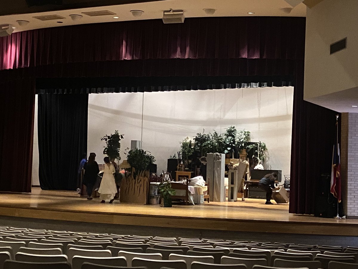 Preparing the stage for the BRHS production of “Peter/Wendy” at the District 3-2A contest in Panhandle. @lancelahnert @AmberLadd15 @CalFarleys @WadeCallaway @TASSP1 @Region16ESC