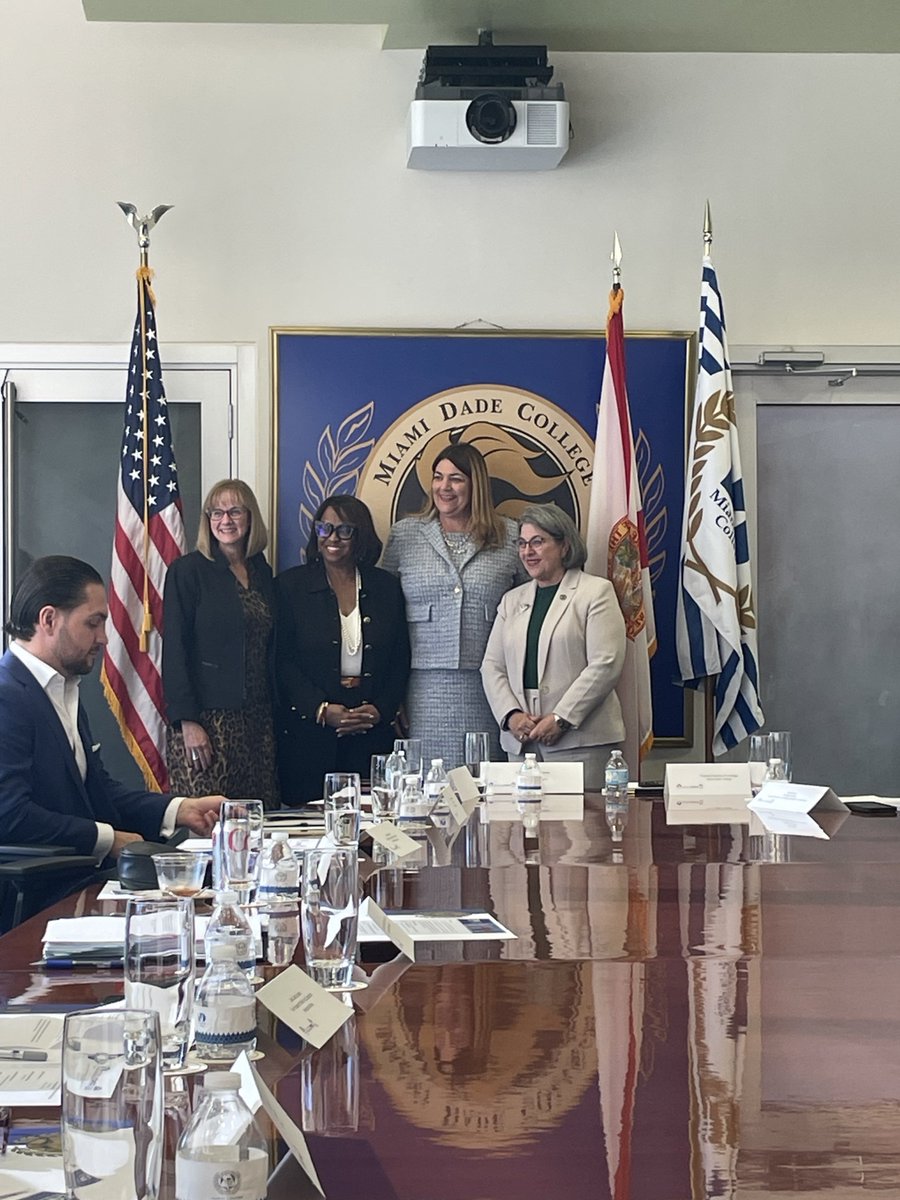 Great meeting yesterday with <a href="/EximBankUS/">Export-Import Bank</a> the official US export credit agency. Looking to spread the word on the financial support EXIM has to support our Amazing small businesses in <a href="/MiamiDadeCounty/">Miami-Dade County</a>! <a href="/MayorDaniella/">Daniella Levine Cava</a>