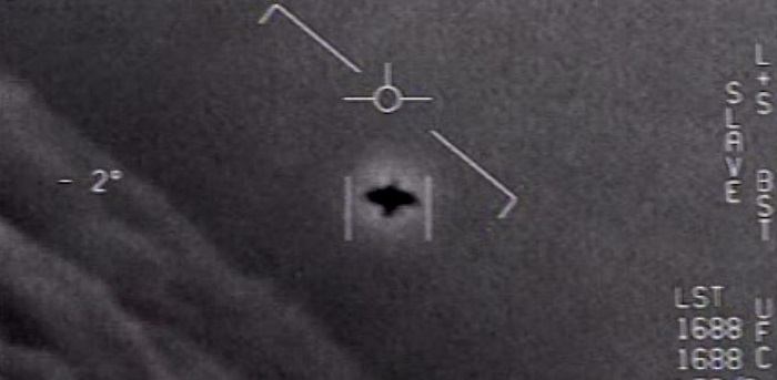 The_Blend_Zone's tweet image. On the heels of the Feb. 4, 2023, shooting down of a Chinese balloon suspected of spying on the U.S., American fighter jets have shot down three additional objects in or near U.S. airspace. #UFOs #ChineseBalloons #MysteriousObjects #ReadMore #GuizableNews bit.ly/3ENoGpz