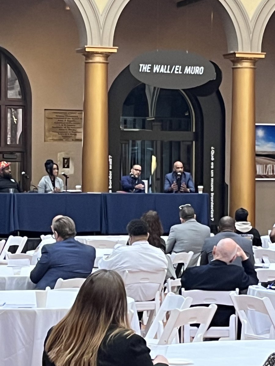 Deeply personal #stories on #gunviolence prevention shared by the #dccommunity at our #120event. ⁦@worldwindmind⁩ ⁦@BuildingMuseum⁩