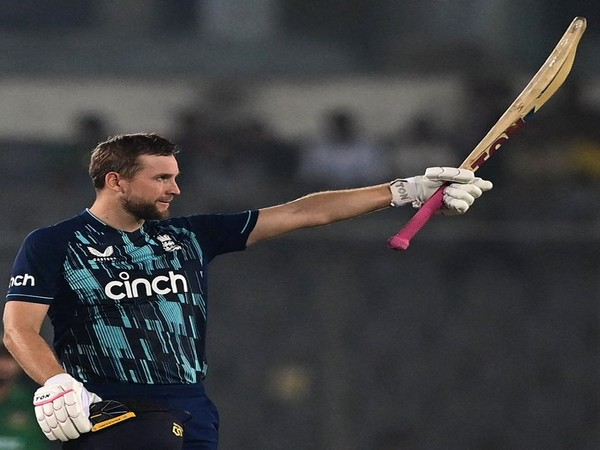 ani_digital's tweet photo. Malan masterclass powers England to hard-fought 3 wicket win over Bangladesh in 1st ODI

Read @ANI Story | https://t.co/Dr1HolyDSp
#BANGvsENG #cricket #DawidMalan #England https://t.co/dWBBBSsqnY
