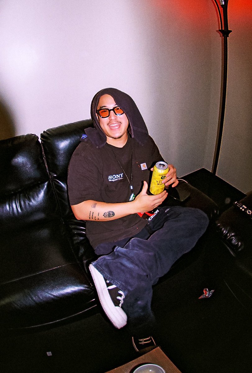 YOUR MULTIMEDIA tweet media