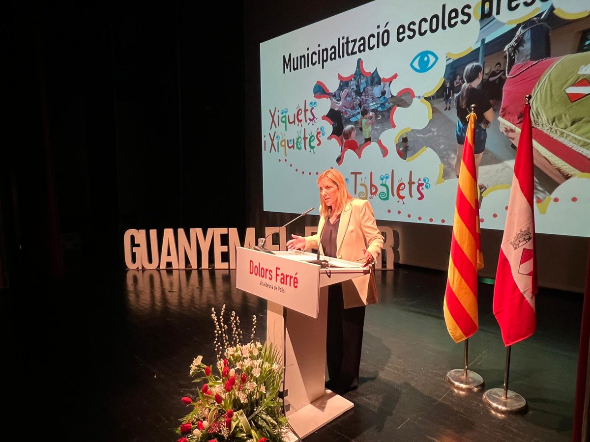 rcvalls's tweet photo. 🎙️Recupera la transmissió en directe de la conferència institucional de l'alcaldessa de #Valls, @DolorsFarre
👉https://t.co/XqgA6Mmdzl #RCVALLS https://t.co/hKj9D8mejU
