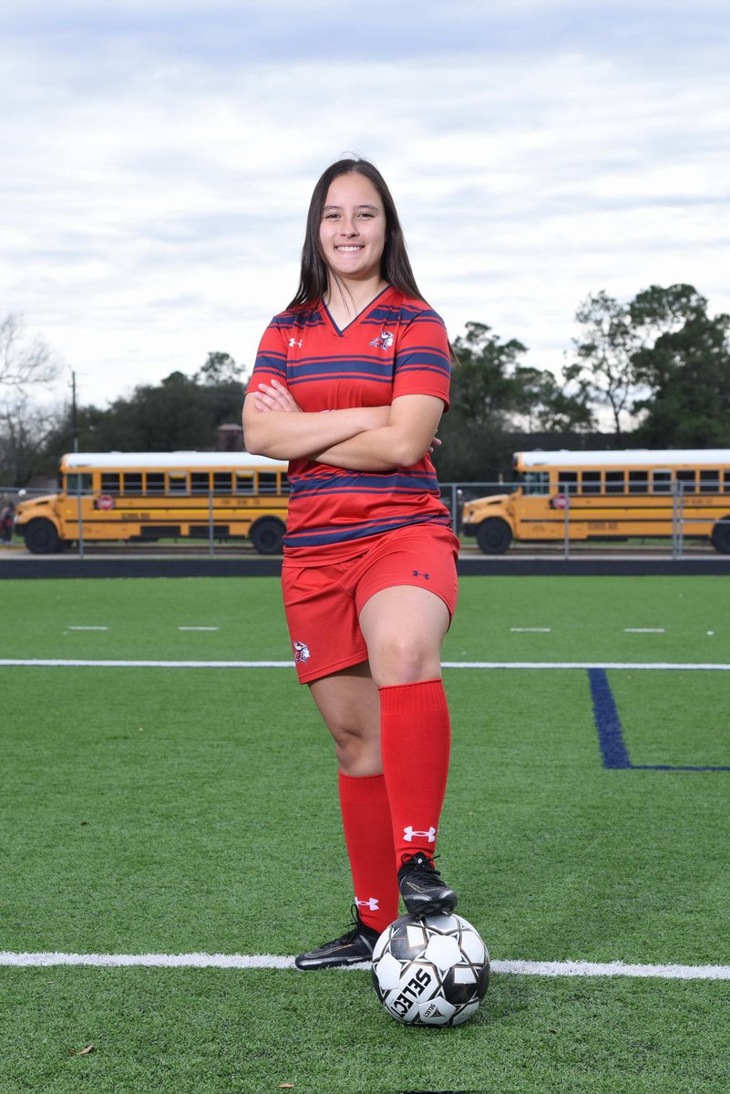 JFDHSLadySoc's tweet photo. It's Senior Week!! 

Our 5th and final Senior Spotlight:

Bella Herrera 15

Bella is a 4 year lettermen. Her fav soccer memories are from hanging out with the team at spaghetti dinners. An interesting fact about Bella is she enjoys making art and spray painting in her free time! https://t.co/crycpF6exh