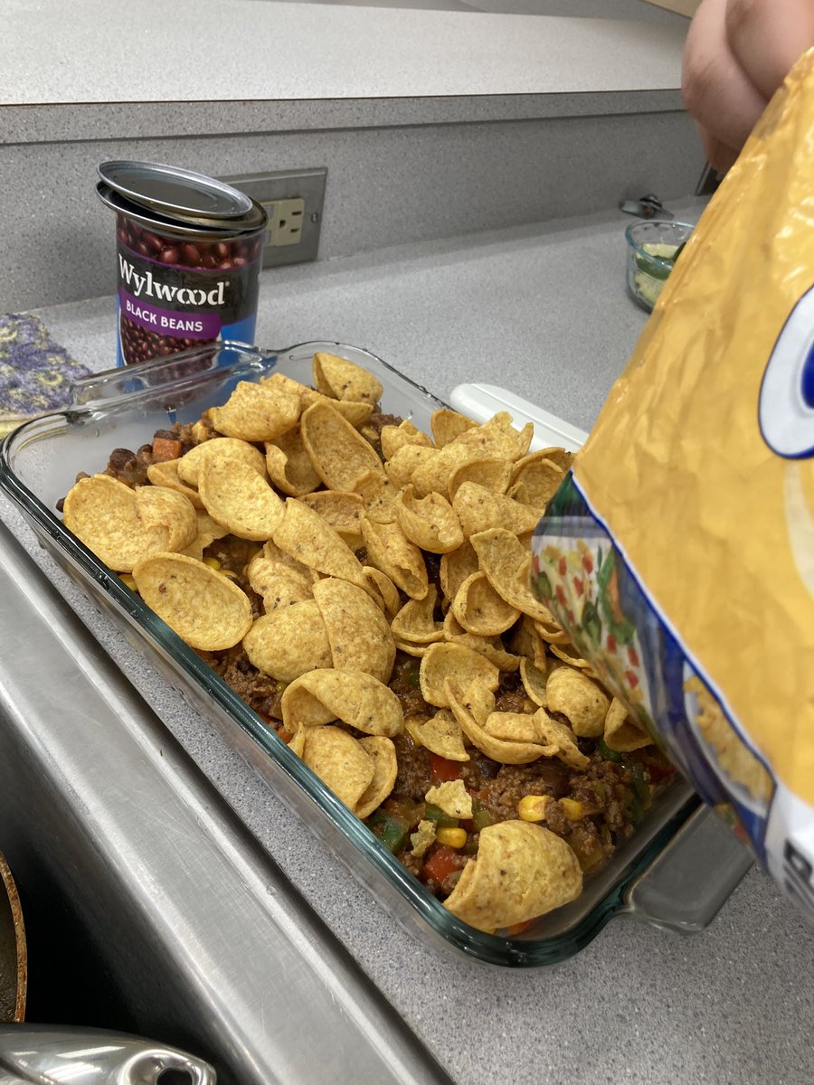i_preysz's tweet photo. Our Taco Casserole was absolutely delicious @Itmschefs @ITMSMUSTANGS 🎉 https://t.co/fsqFj7bROc