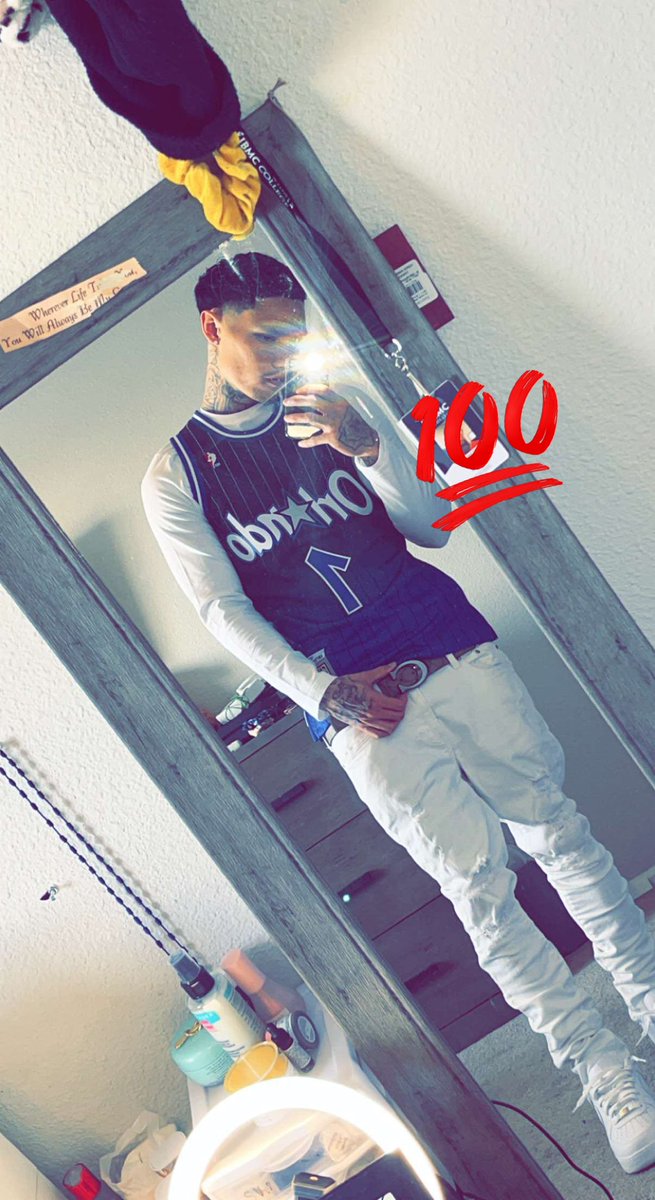 Zeimzys tweet media