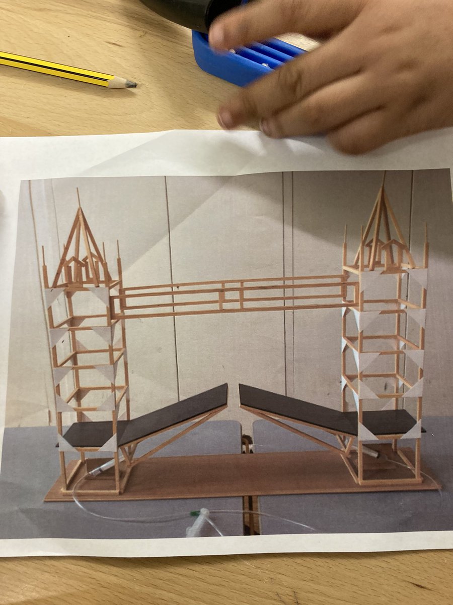 _MrDavy_'s tweet photo. Our D&amp;T club’s project is beginning to taking shape. @TowerBridge with pneumatic powered bascules. Thanks to Paul Newman from Ivydale Science and Technology for the design inspiration. Uplifting stuff… https://t.co/s9dhjfIQtC