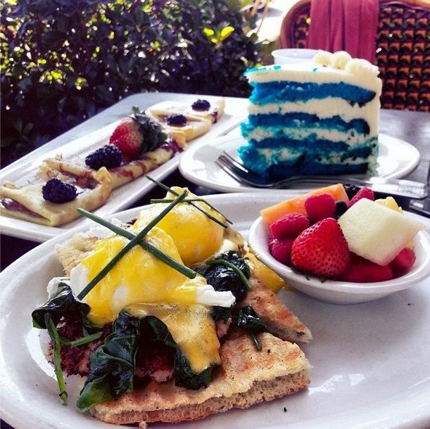jossigerald_0's tweet photo. You can’t just eat good food. You’ve got to talk about it, too.
#foodlover #lunchtimefeast https://t.co/HjvIUMZljE