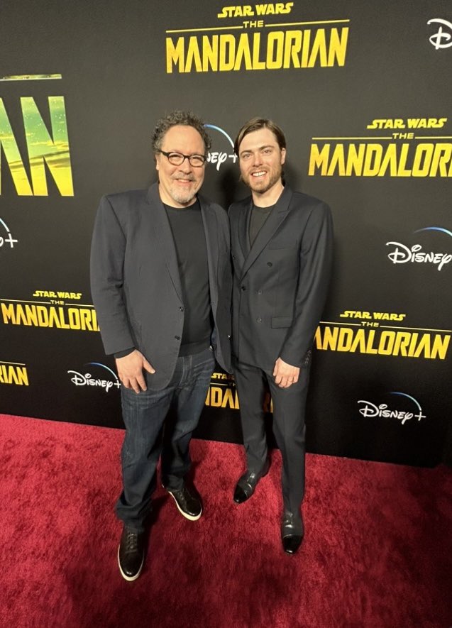 _joeshirley_'s tweet photo. The opportunity to collaborate with artists like Jon, Dave, and Rick has been such an immense honor. Feeling very blessed to continue in what Ludwig founded musically, expanding these world-building themes throughout the SW galaxy in S3!! #TheMandalorian #starwars #disneyplus https://t.co/LcB4ZfapKM