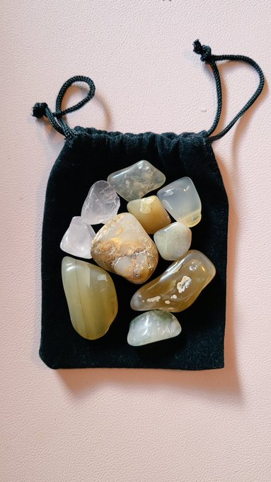 Multiple sets of crystals available now! ✨️  #crystals #selling #eBay https://t.co/G1ojyff98k<a href="/tag/crystals"class="tags">#crystals</a><a href="/tag/ebay"class="tags"><span>#ebay</span></a><a href="/tag/selling"class="tags"><span>#selling</span></a>