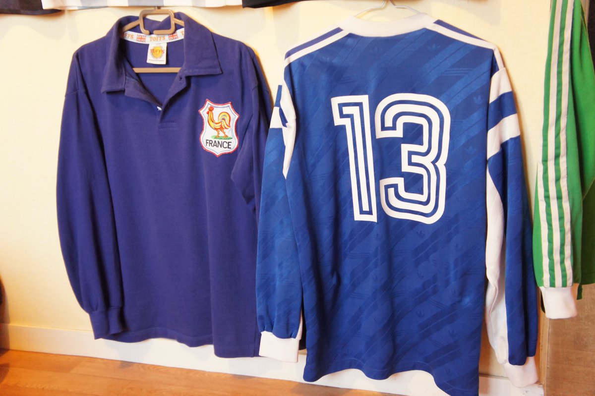 passeincisive's tweet photo. Mercredi #JustFontaine #kitclash : #13GoalsForEver #WorldCupRecord #WorldCupHistory #equipedefrance @equipedefrance @toffsretro #WC1958 #retrofootballshirts #CamisetasRetro #camisasretro https://t.co/IZff6DMt0N
