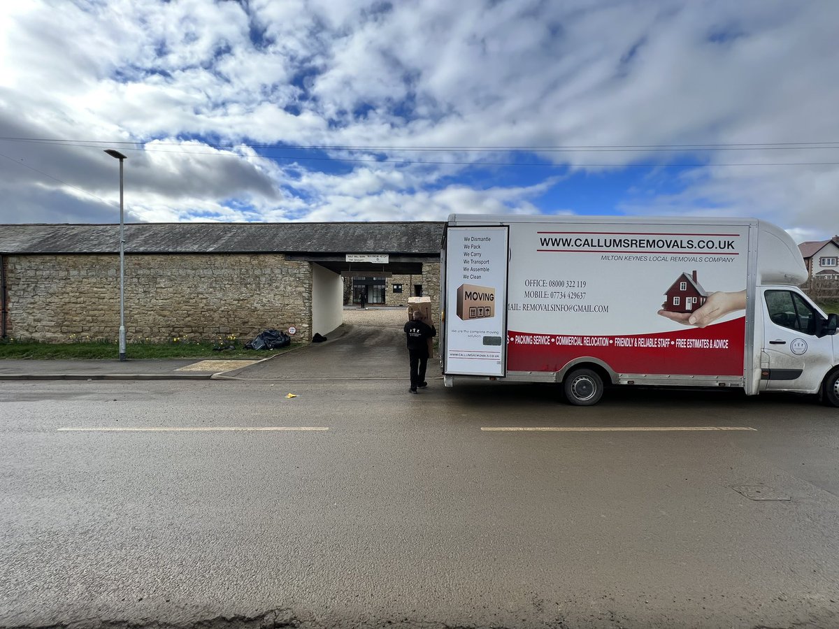 Years of experience as a house removals company has shown us that all customers have varying requirements in terms of the destination of their move, their requested time frame, and the items they wish to transport. Callums Removals has you covered.