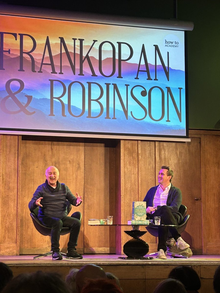 Brilliant talk by @peterfrankopan on his eco-blockbuster #EarthTransformed @BloomsburyBooks hosted by @Tony_Robinson #mustread 🌎