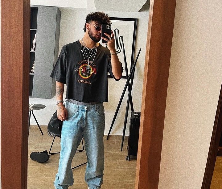 hola mi nombre es Tif ^^ , Soy de Ecuador y sigo a Joel desde el 2016 me había alejado de las redes sociales pero siempre estaba al pendiente de Joel , espero volverme a integrar y poder compartir amistad con algunas personas ^^ , soy muy amigable  ^^
#REUNIONDELEON <a href="/JOELDELE0N/">Joel DELEŌN</a>