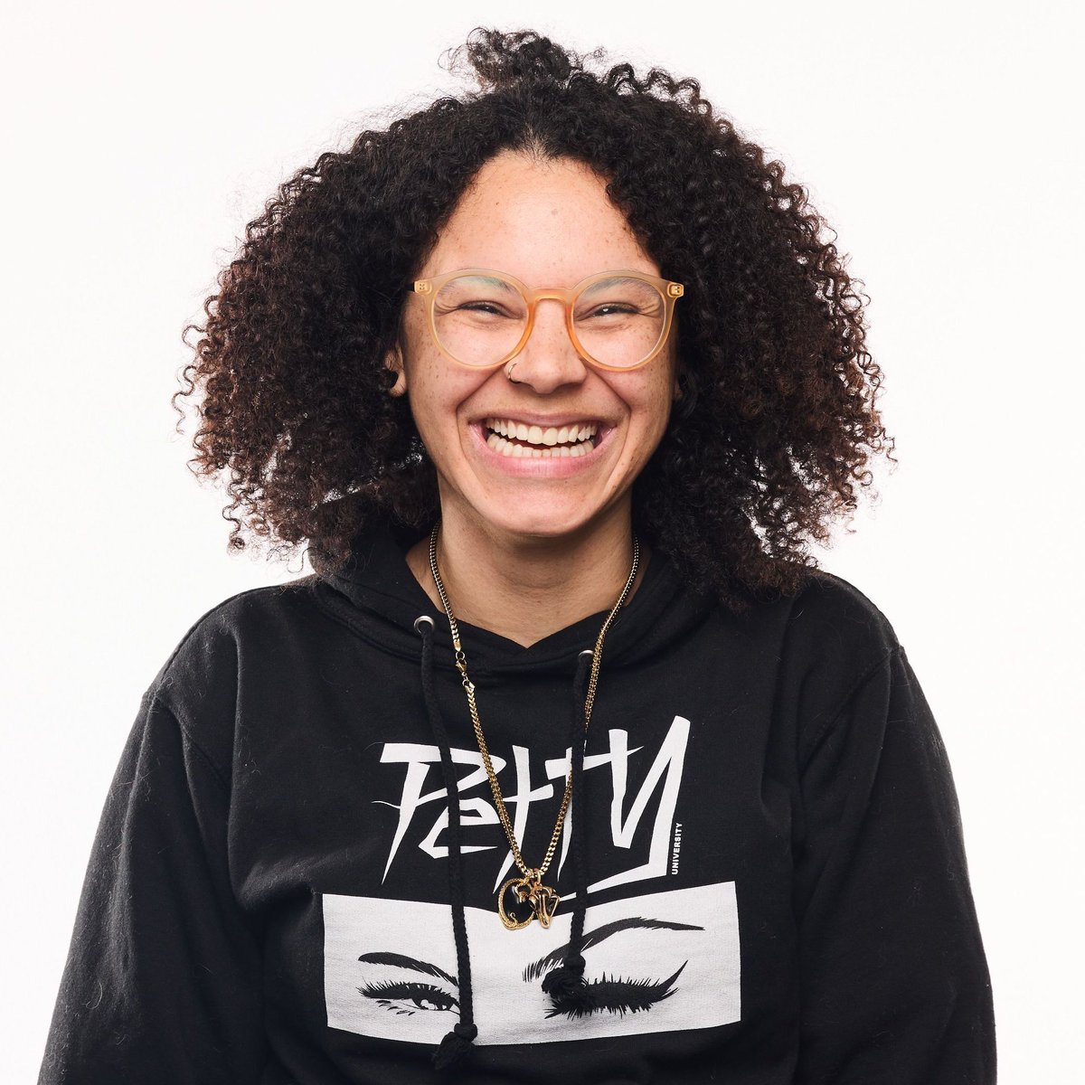 alannealottawa's tweet photo. Part Seven: photographer Adrienne Row-Smith 
@AdrienneRSPhoto  and Chef Resa Solomon-St Lewis @saysresa of @Baccanalle talk micro-aggressions, finding joy in barriers, being called Oreo and being asked really dumb questions about watermelon
 https://t.co/aWzbqcudcH https://t.co/SwSKVEuIlX
