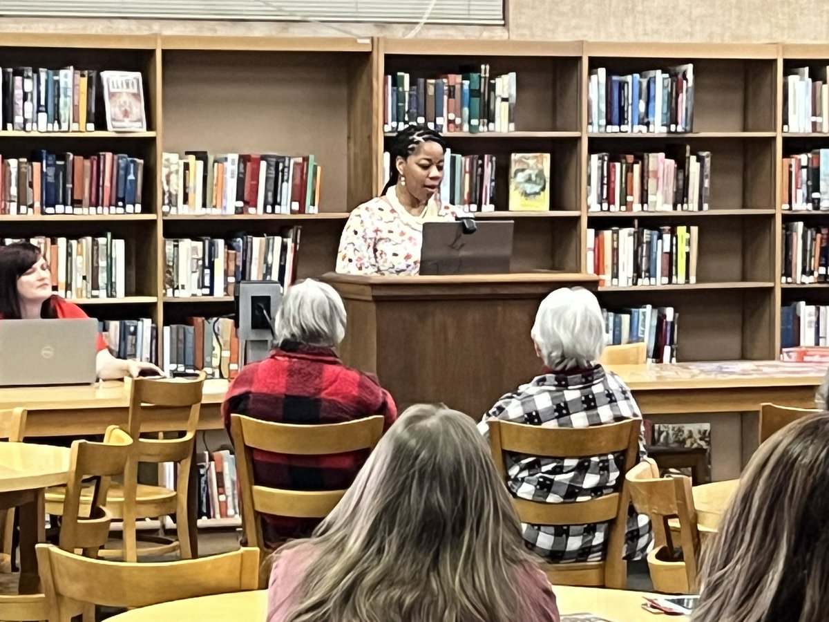 NWCC_Library's tweet image. Thanks so much to the students, faculty, staff, and members of our Reading Roundtable who attended our all-campus panel and book discussion of The Pact. Thanks also to our wonderful speakers Robert McPherson, Emily Davis, and Crystal Wilson.