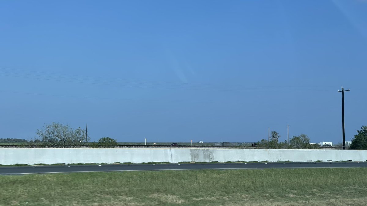 jessica_kirsh's tweet image. I passed the @Tesla #LithiumRefinery site en route to #AustinTX, today.
.
Didn’t have time to stop, but did not see any additional progress (as seen from the highway) since my last video update.
.
To note: @TxDOT is reinforcing the bridge just off the highway access road, which…