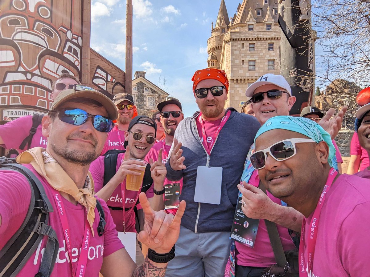 Hacker0x01's tweet photo. Day 2 of #Empower2023 is all about team building!๐ช๐ผ A magical scavenger hunt ๐ช, lots of laughs ๐ and a few funnel cakes ๐ฝ๏ธ do just the trick. #hackeronelife https://t.co/2r425znjB0