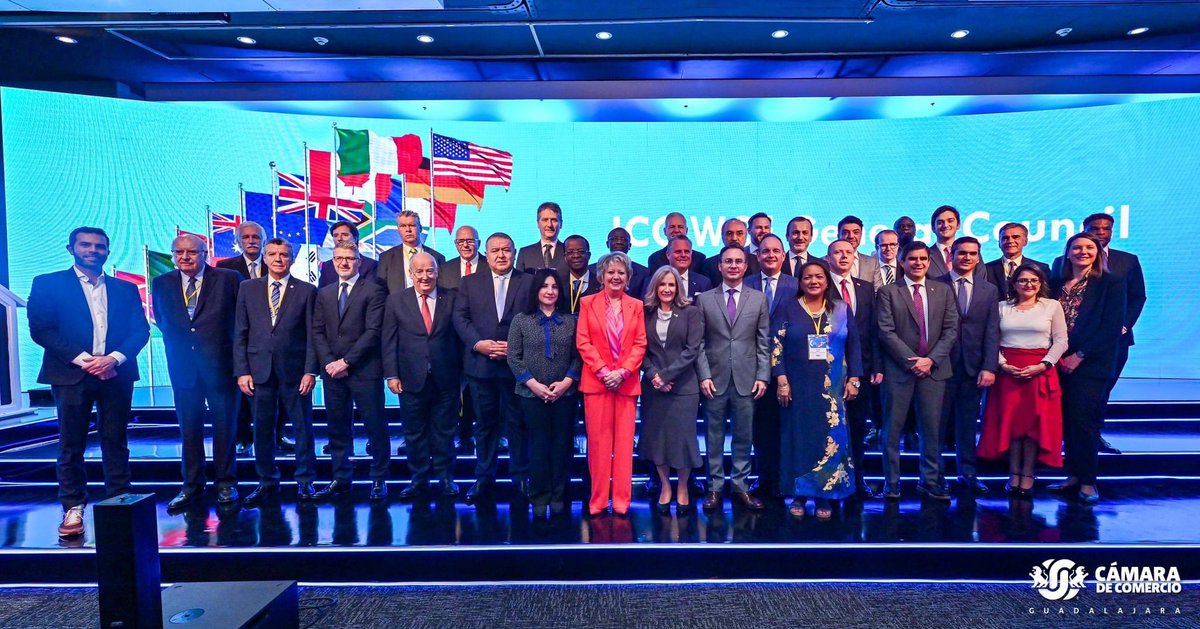 Hoy participé en la sesión del Consejo General de la <a href="/iccwbo/">International Chamber of Commerce</a>, la cual conecta a las Cámaras del mundo, con el objetivo de crear un mejor entorno para las empresas e impulsar la prosperidad.
Agradezco a la <a href="/camaracomerbog/">Cámara de Comercio de Bogotá</a>, anfitriona del evento, por todas sus atenciones.