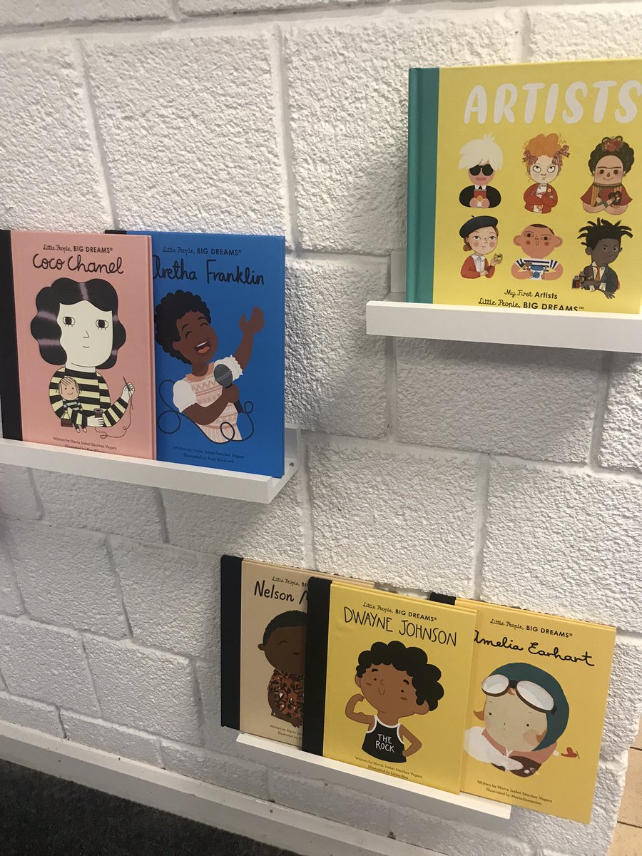 🎉A new month calls for a new #SpotlightOnReading display. This month we are raising aspirations with a selection of books from the #LittlePeopleBigDreams collection. #LincolnshireReadingPledge <a href="/WSHEnglishHub/">Witham St Hughs English Hub</a>