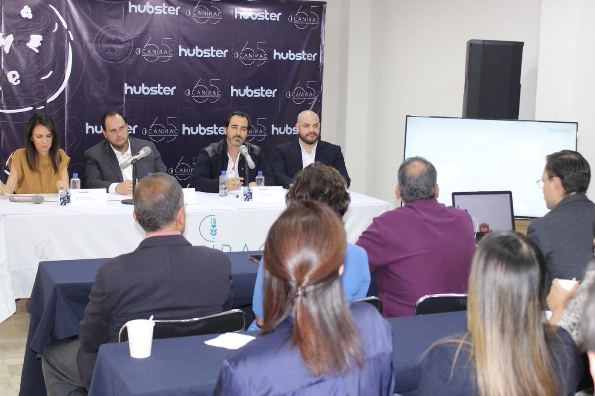 canirac's tweet photo. 📲Esta mañana anunciamos en #Conferencia la alianza de colaboración con #Hubster, el ecosistema de soluciones digitales integrales para restaurantes, con quienes impulsaremos la #digitalización y el desarrollo del comercio electrónico en el sector restaurantero de México🍴 https://t.co/Fr2IpC8gvk