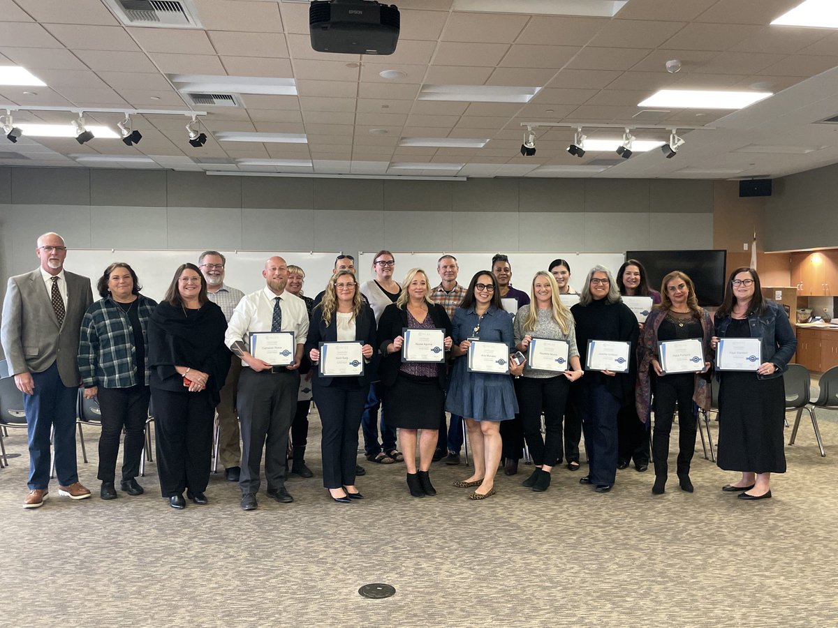 Congratulations to Cohort 3 of ⁦<a href="/DesertSandsUSD/">Desert Sands USD</a>⁩ DSLA with ⁦⁦<a href="/NISLorg/">NISL</a>⁩