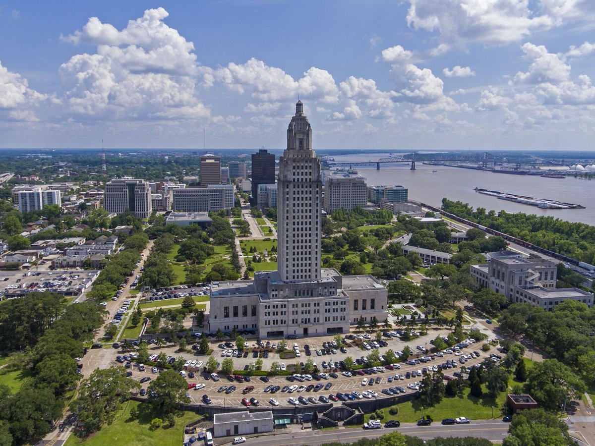 Louisiana’s Office of the Governor, the Lamar Foundation, <a href="/LSU/">LSU</a>, <a href="/SouthernU_BR/">Southern University</a>, and <a href="/braf1964/">BR Area Foundation</a> partnered for the Governor's Fellows Program. While receiving academic credit, university students have the opportunity to see public policy in action. Apply now: bit.ly/3ZrIXck