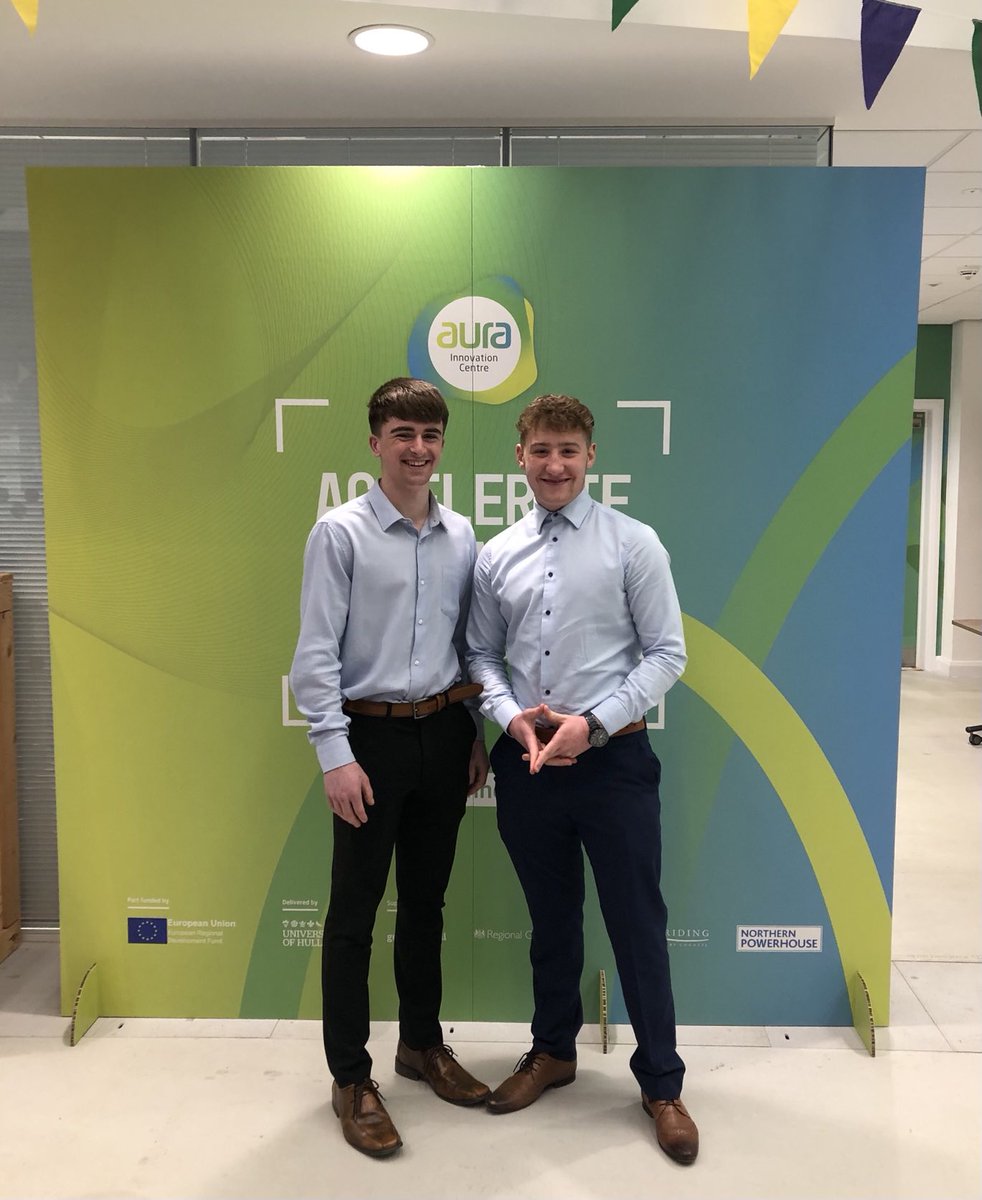 Fantastic night at The Festival of Green Innovation &amp; delighted to have survived the Low Carbon Labyrinth!

Two happy ⁦<a href="/RonDearingUTC/">Ron Dearing UTC</a>⁩ students

⁦⁦<a href="/_aurainnovation/">Aura</a>⁩ ⁦⁦<a href="/UniOfHull/">University of Hull</a>⁩ ⁦<a href="/Lampada_DS/">Lampada Digital Solutions</a>⁩ ⁦<a href="/Tucker_MandE/">Tucker M&E</a>⁩ ⁦<a href="/sowdens/">Sowden & Sowden</a>⁩

#WeAreInnovators