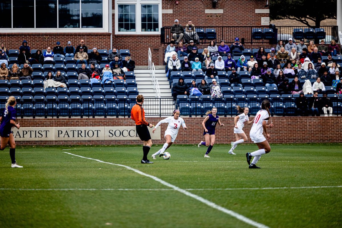 DBUWomensSoccer's tweet photo. Happy #WomensHistoryMonth to these incredible inspiring young women! Thankful for the example that you set day in and day out! https://t.co/rGkih6MHBX