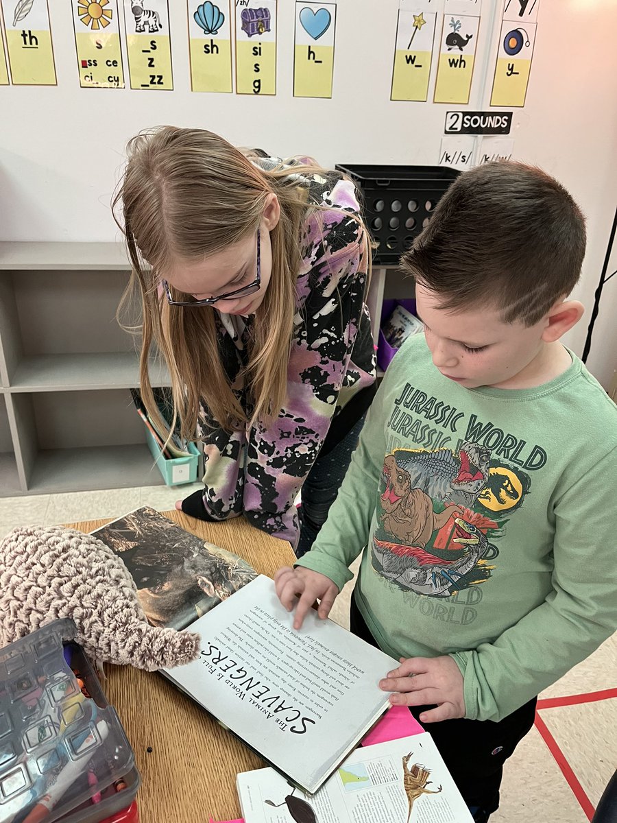 jyount838's tweet photo. We always look forward to buddy time with Mrs. Godfreyβs fourth graders! #ItsaKnightThing @ZumDardenne https://t.co/babGHjsL2T