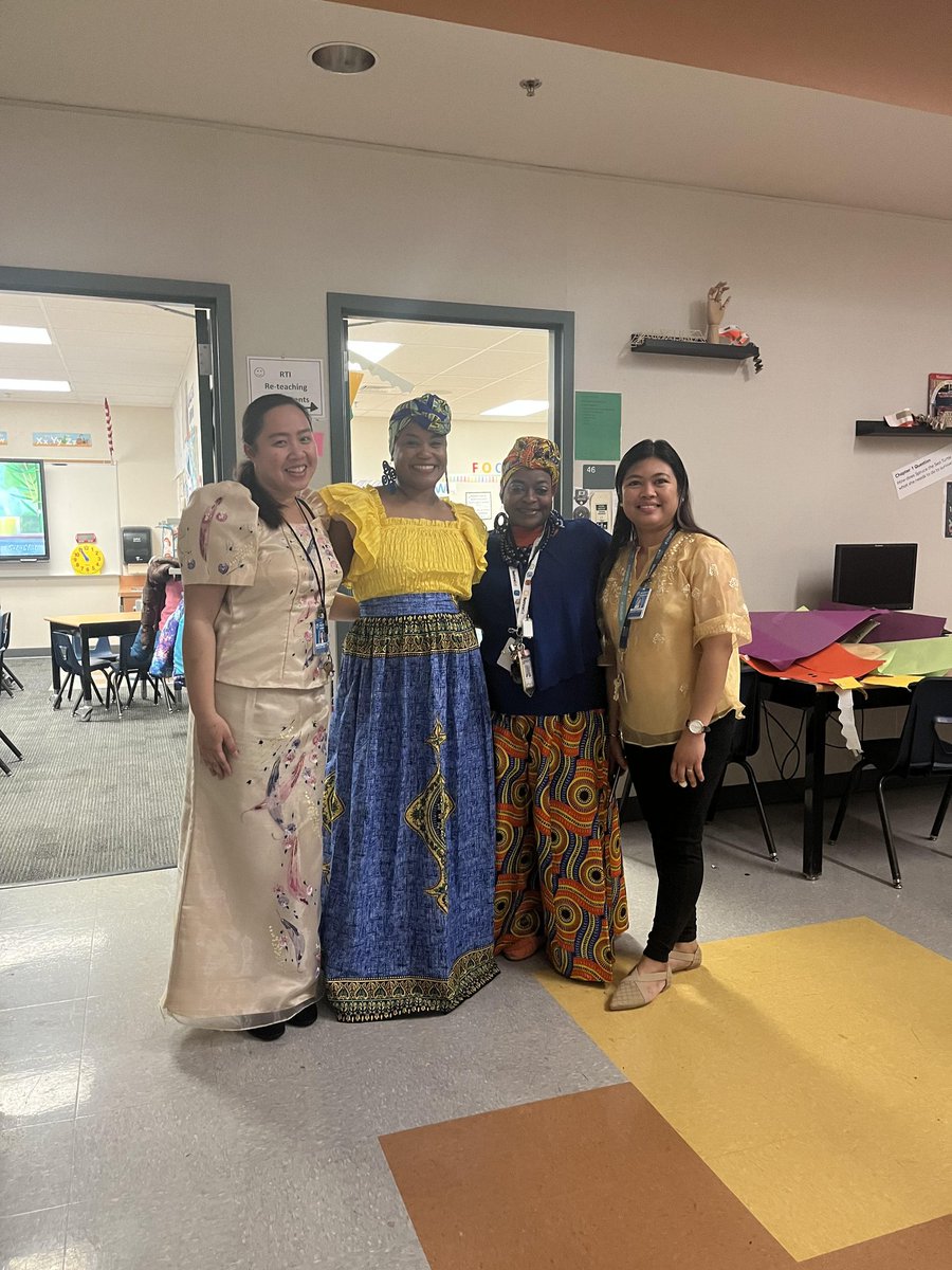 LibraryLadyLV's tweet photo. Jesse D. Scott ES celebrating One World, Many Stories with World Cultures Day. #NevadaReadingWeek #CCSD https://t.co/ojFXCugBjz