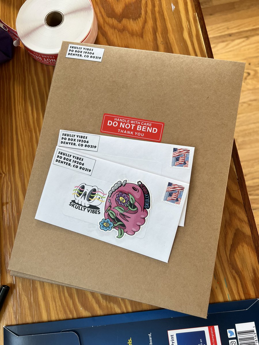 If you ordered a print in the past week or won the Smoking Skull Holder giveaway your package is shipping today💪🏼